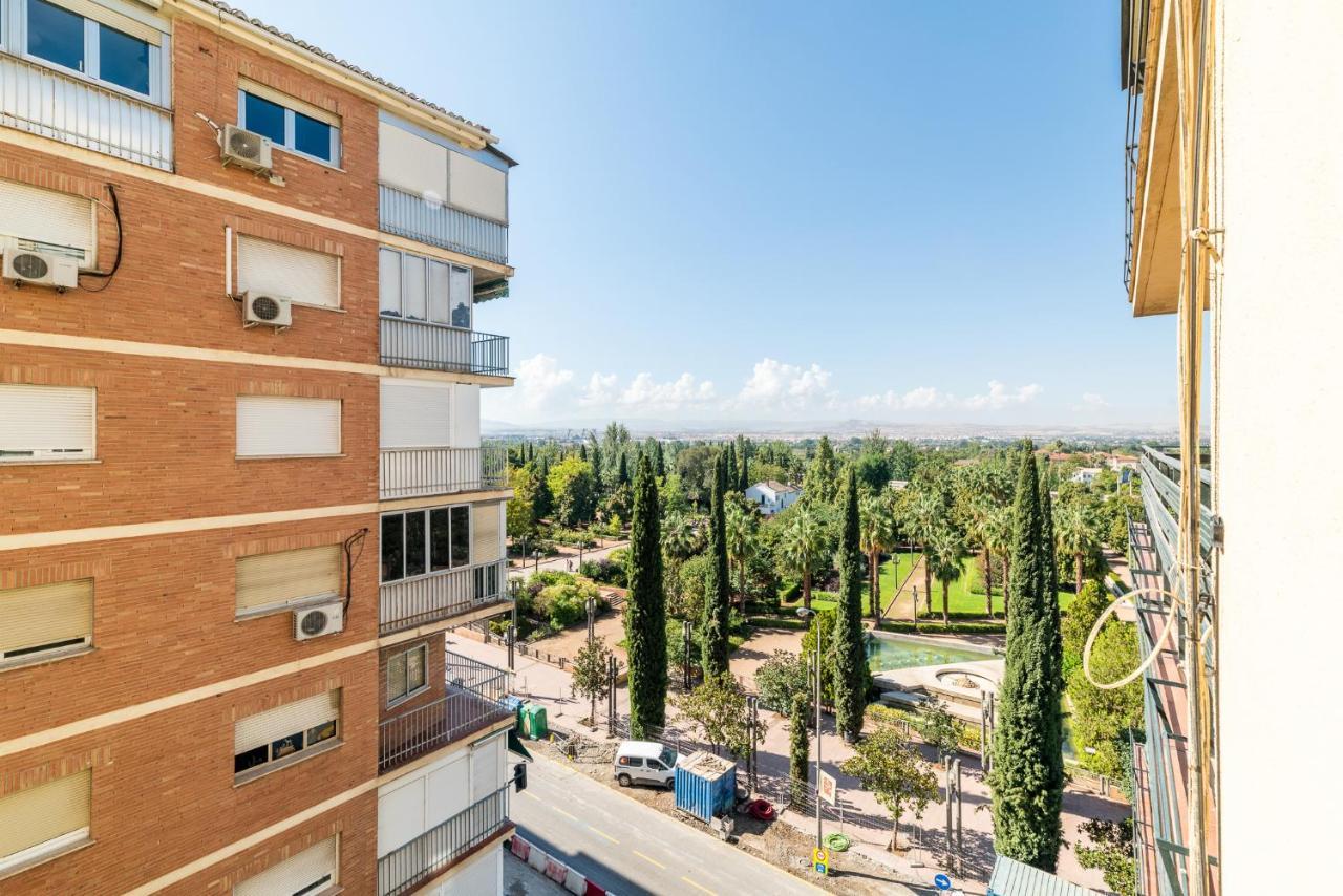 Apartamento inteligente con vistas a la Alhambra Granada Exterior foto